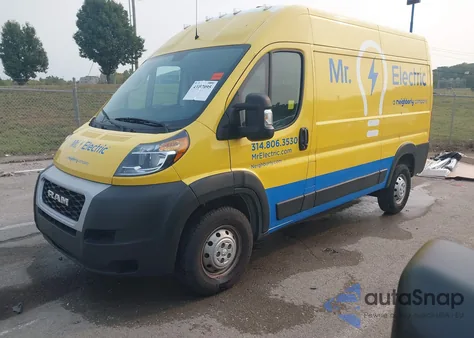 2021 Ram Promaster 1500 High Roof 136 Wb z USA, uszkodzony, nr VIN 3C6LRVBG1ME576209